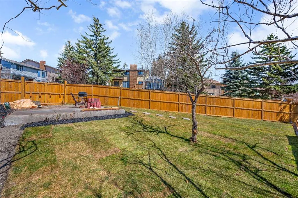 23 Edgewood Place NW
