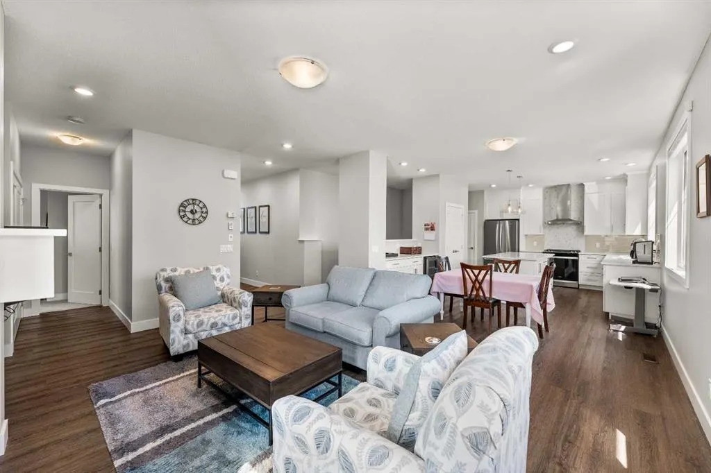 20 Silverado Crest Park SW, #204