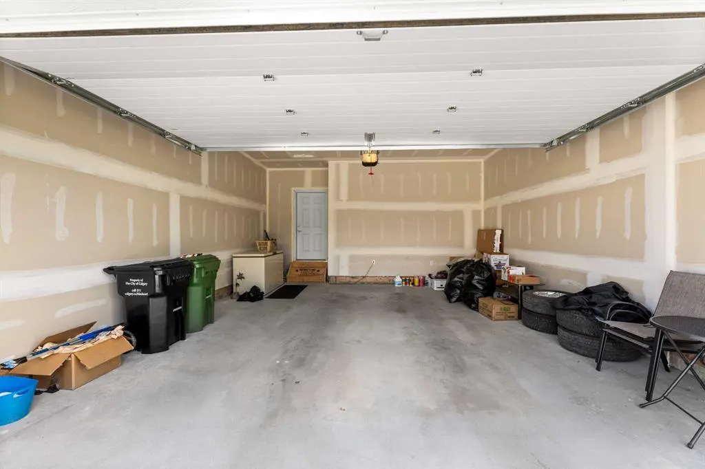 20 Silverado Crest Park SW, #204