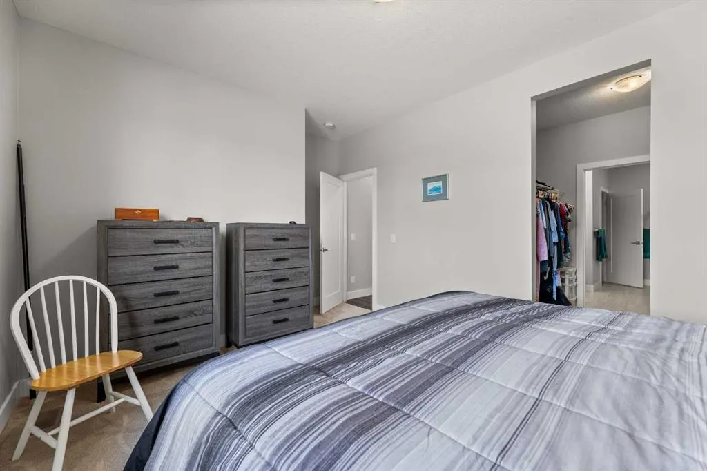 20 Silverado Crest Park SW, #204