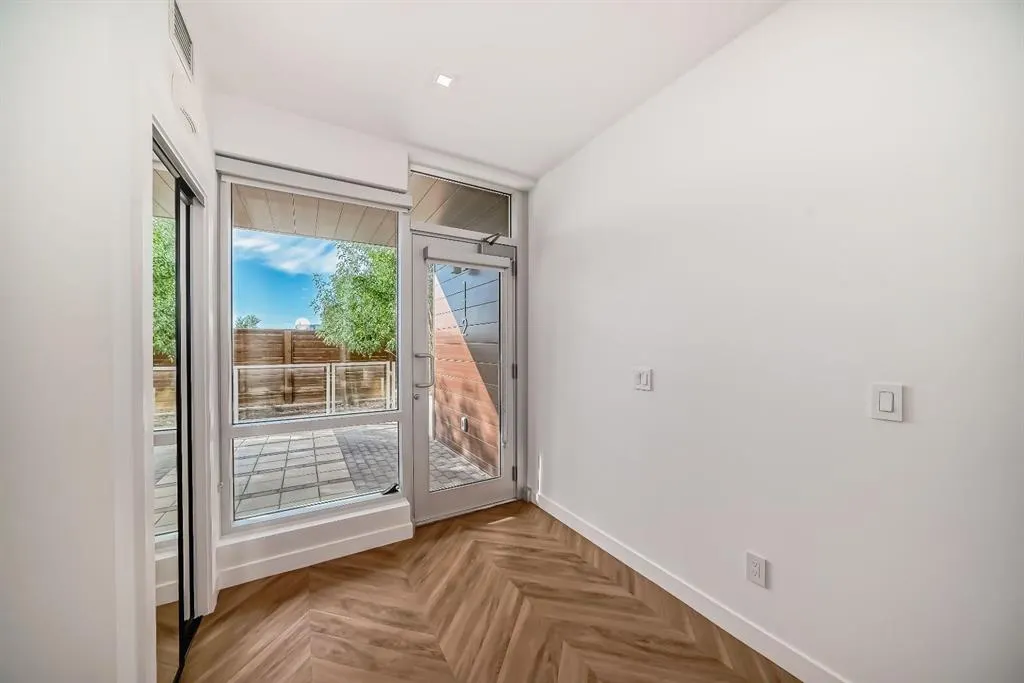 8445 Broadcast Avenue SW, #112