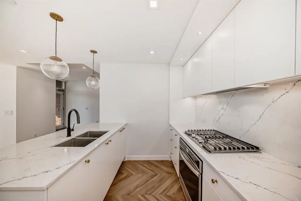 8445 Broadcast Avenue SW, #112