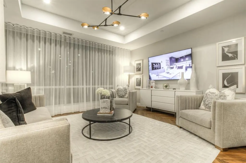 8505 Broadcast Avenue SW, #114