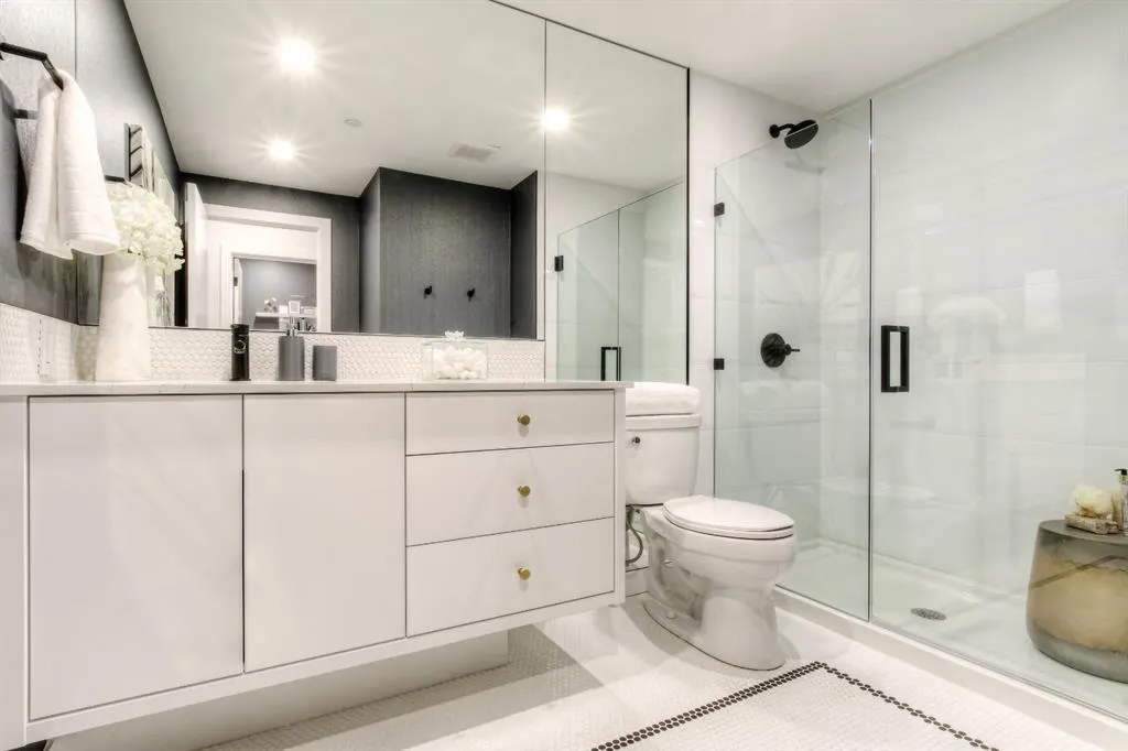 8505 Broadcast Avenue SW, #114