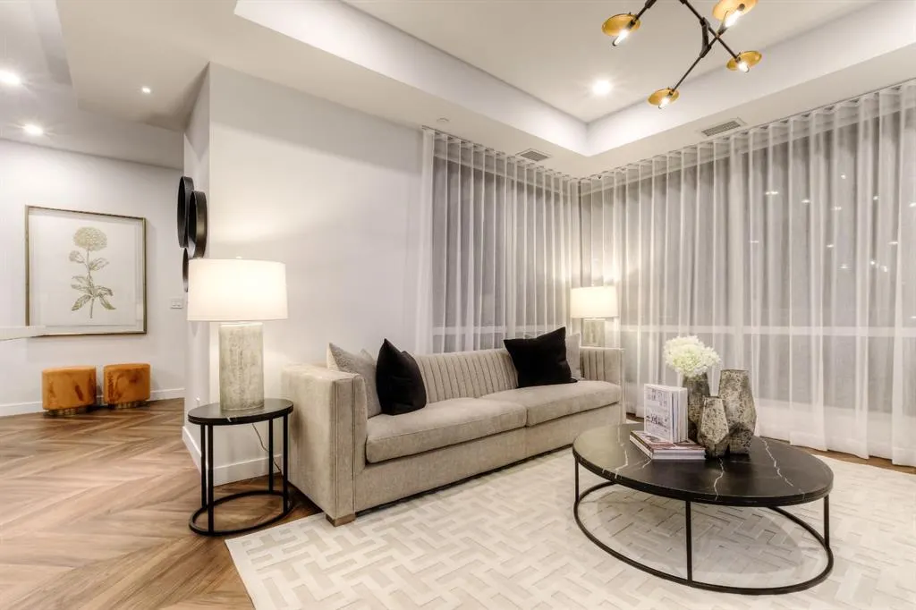 8505 Broadcast Avenue SW, #114