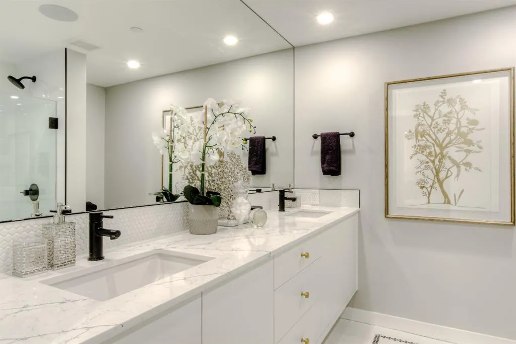 8505 Broadcast Avenue SW, #114