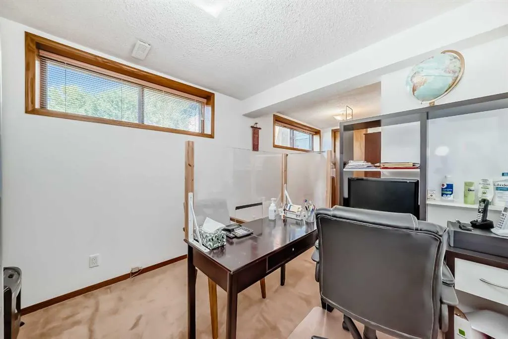 131 Ranchlands Court NW