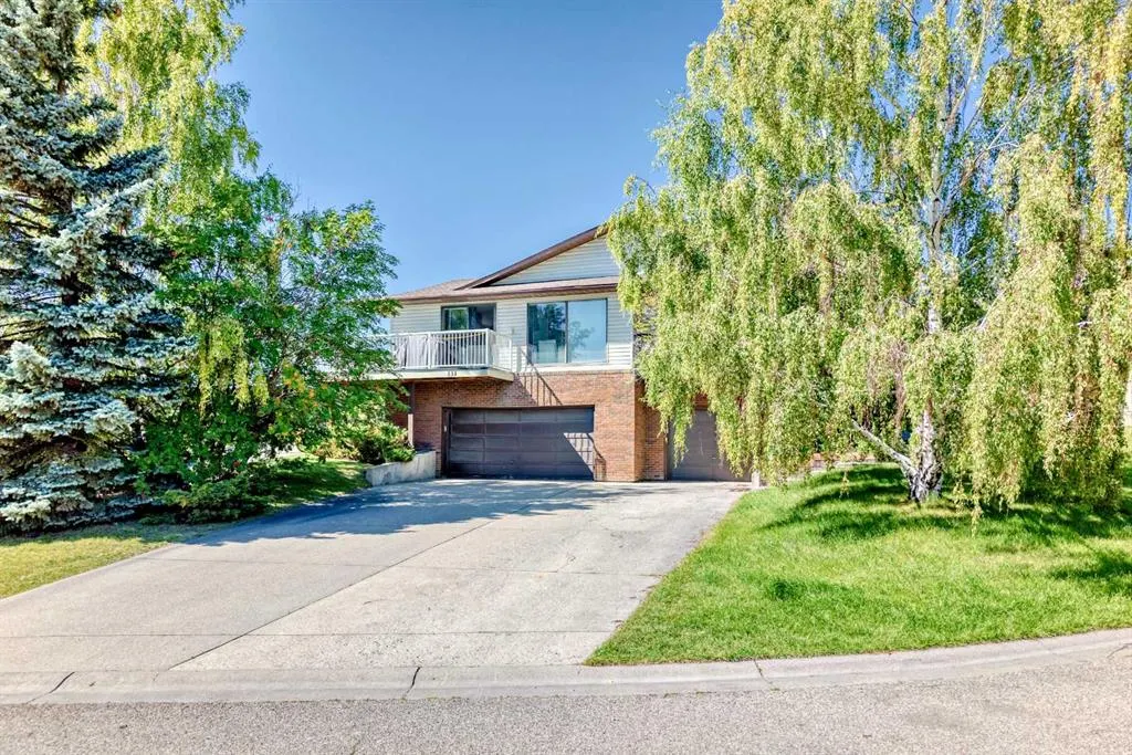 131 Ranchlands Court NW