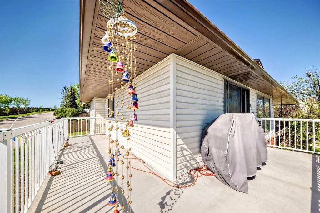 131 Ranchlands Court NW