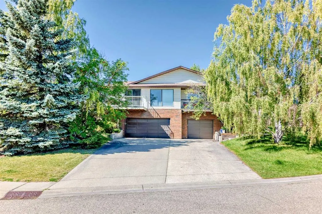 131 Ranchlands Court NW