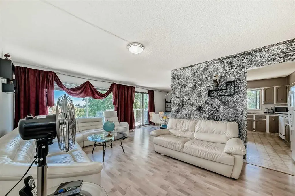 131 Ranchlands Court NW