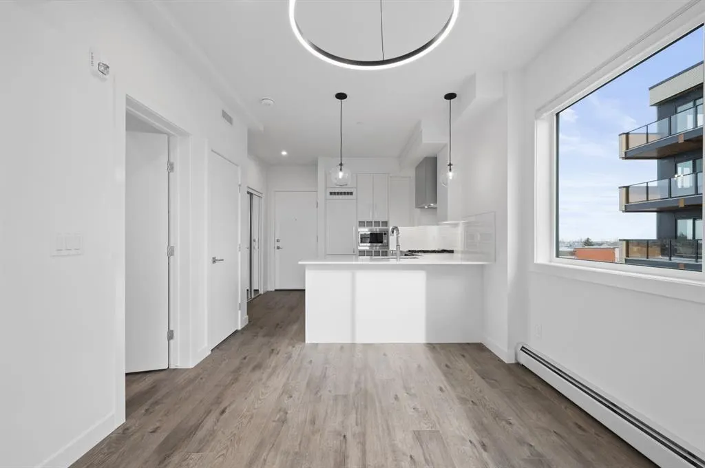 8370 Broadcast Avenue SW, #402