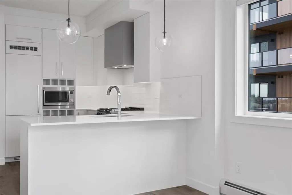 8370 Broadcast Avenue SW, #402