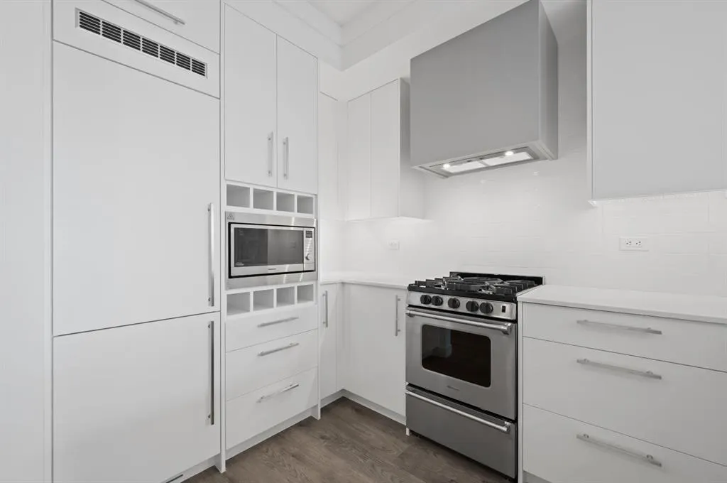 8370 Broadcast Avenue SW, #402
