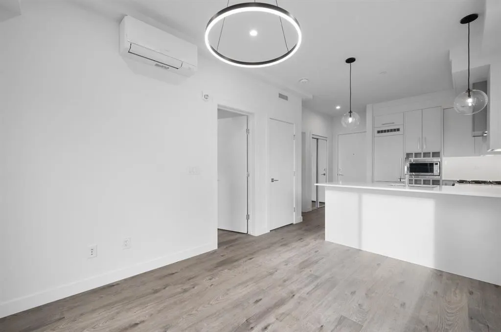 8370 Broadcast Avenue SW, #402