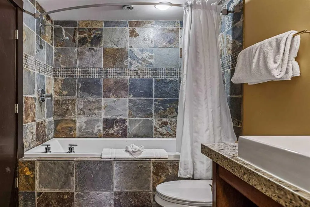 1818 Mountain Avenue, #217C