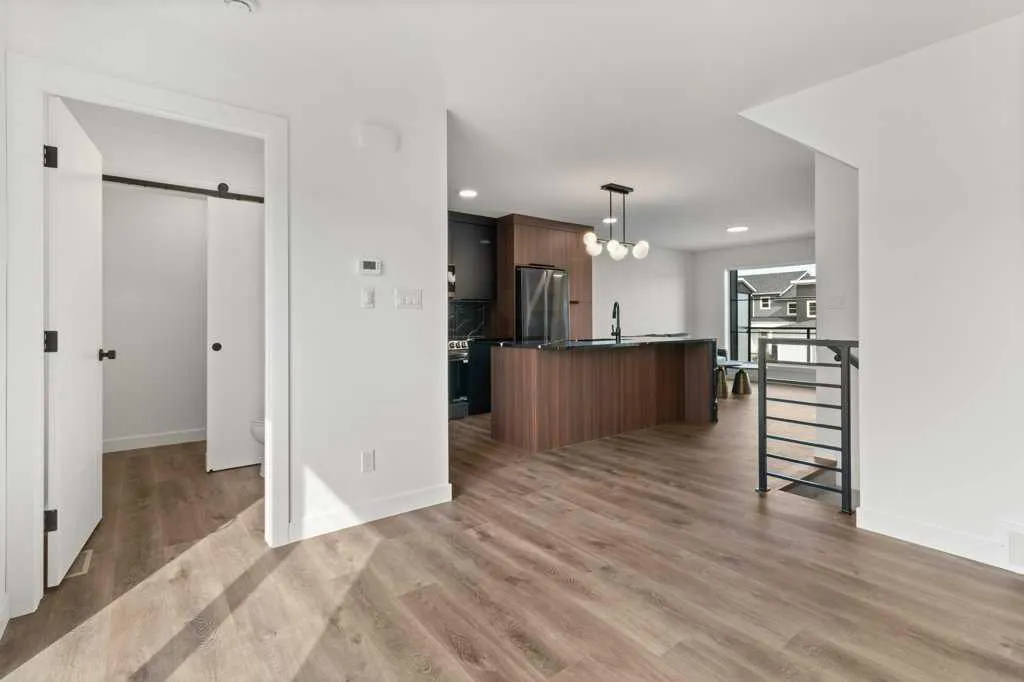 16 Violet Point