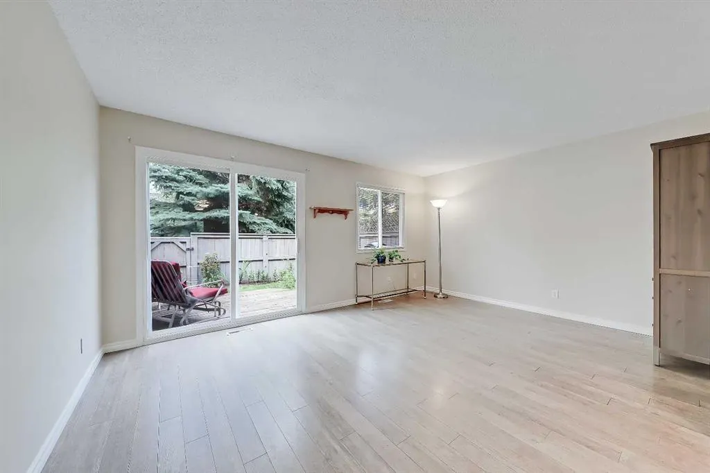 219 90 Avenue SE, #26