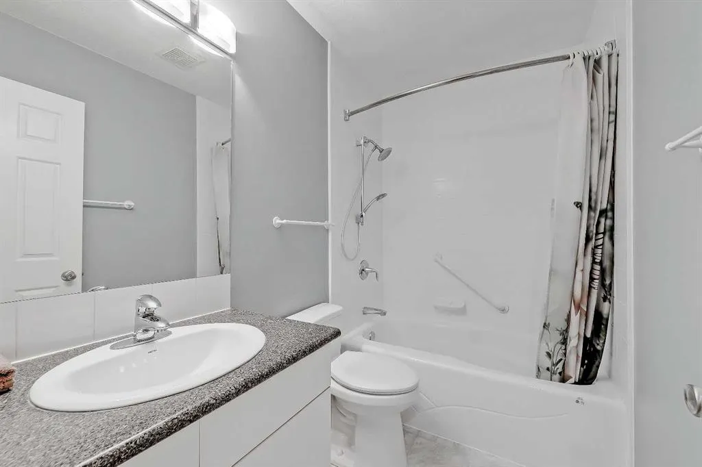 219 90 Avenue SE, #26