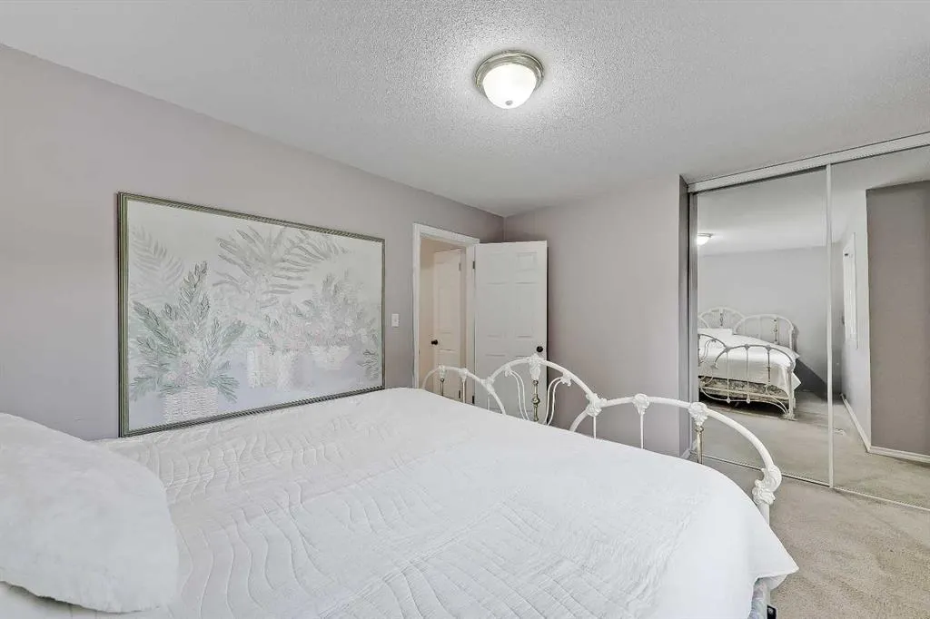 219 90 Avenue SE, #26