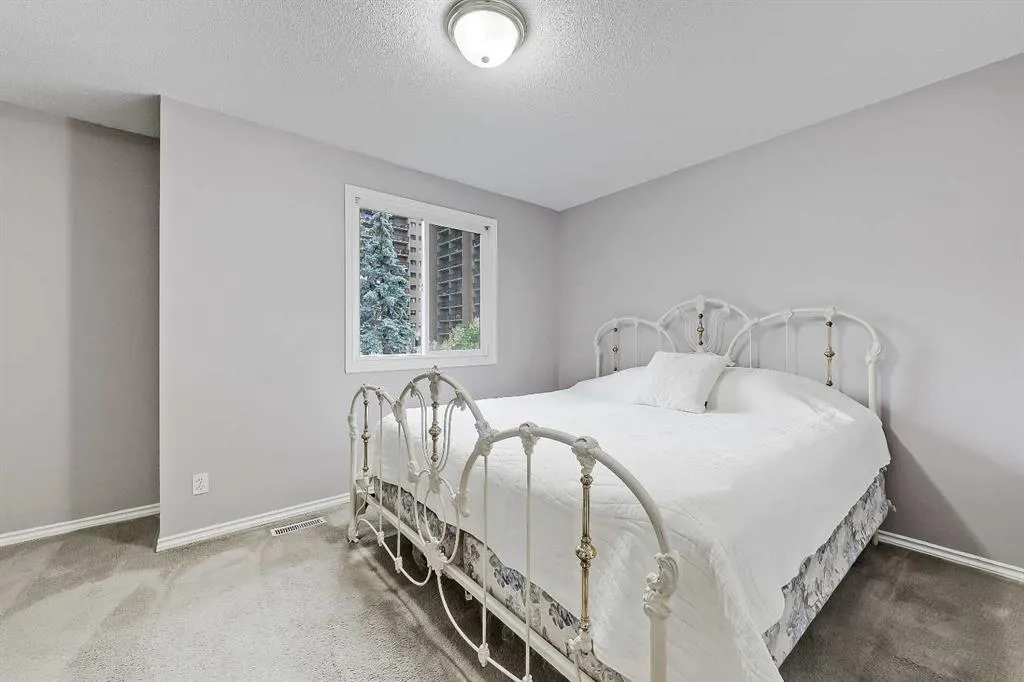 219 90 Avenue SE, #26
