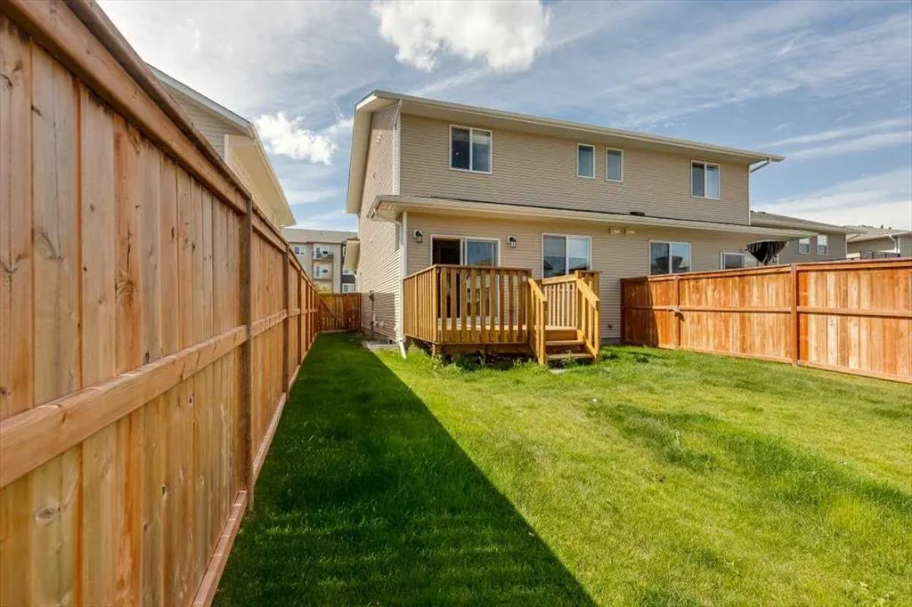 71 Thomlison Avenue