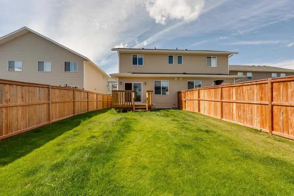 71 Thomlison Avenue