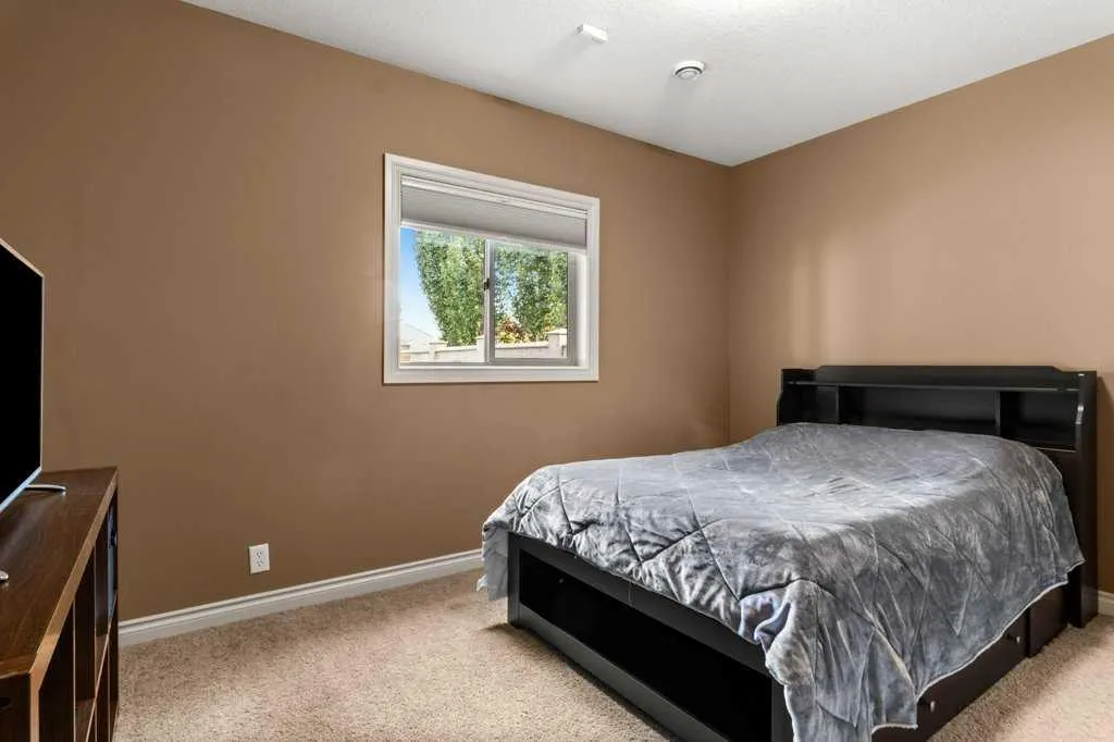 48 Fieldstone Way
