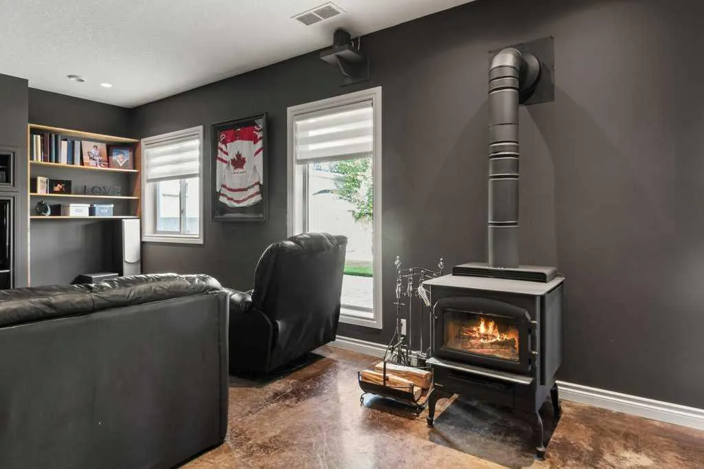 48 Fieldstone Way