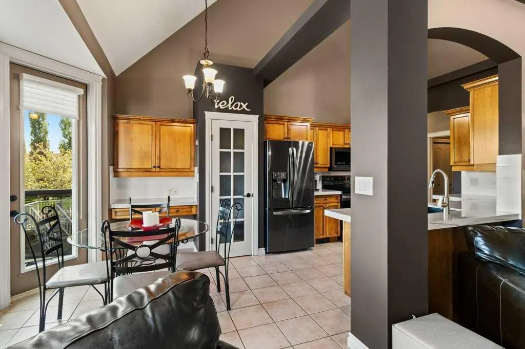 48 Fieldstone Way