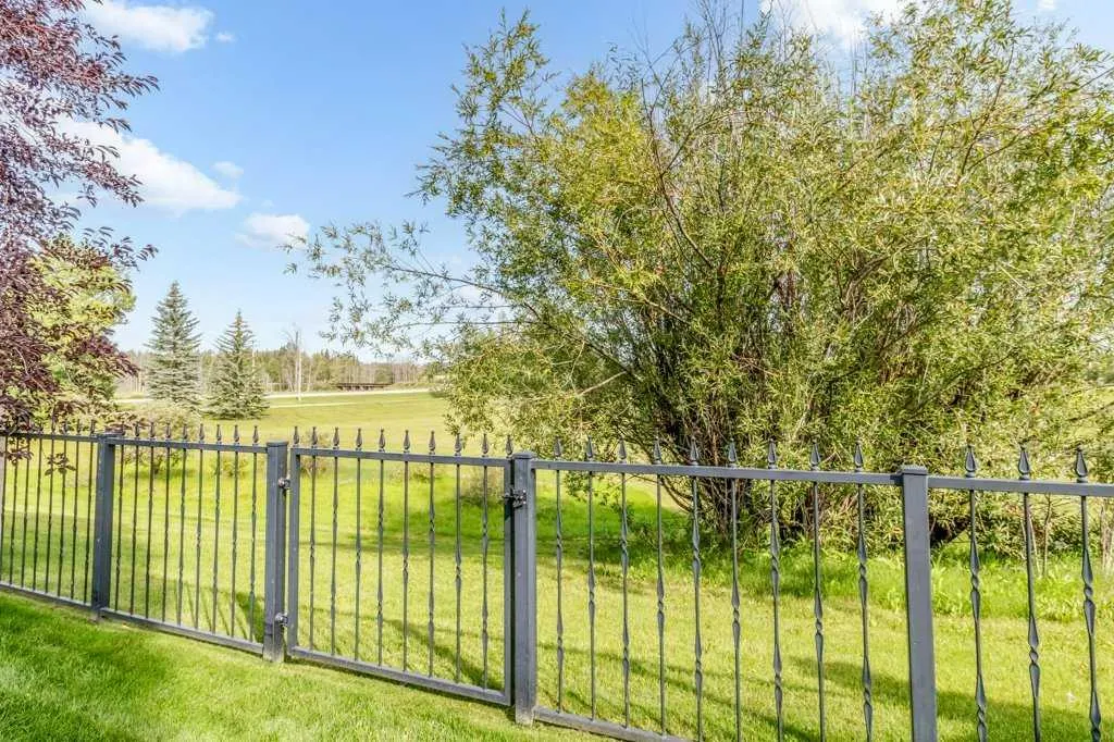 48 Fieldstone Way
