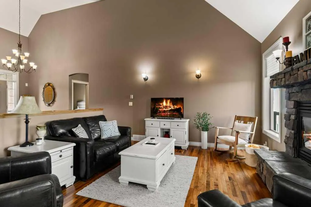 48 Fieldstone Way