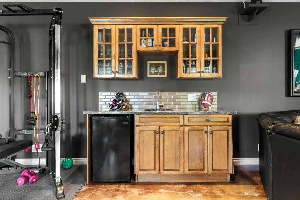 48 Fieldstone Way