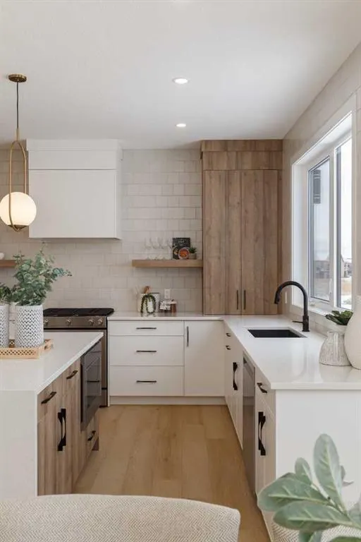 345 Limestone Bay