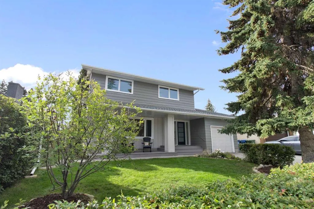 472 Cedarille Crescent SW