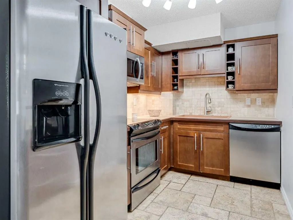 1107 15 Avenue SW, #101