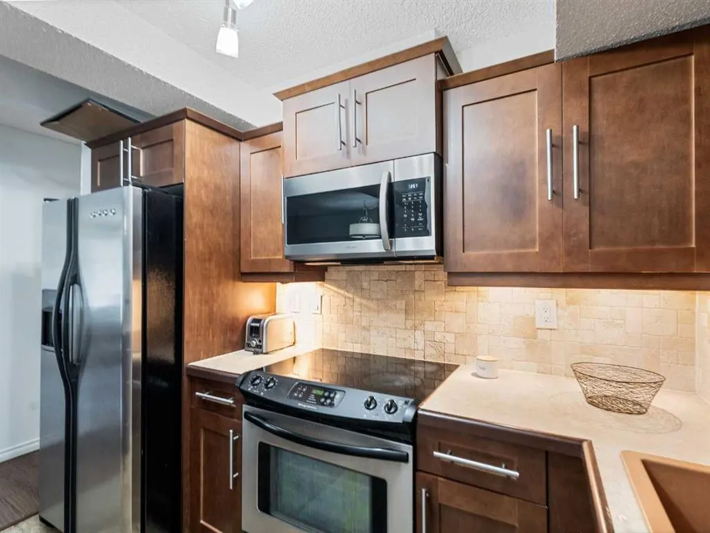1107 15 Avenue SW, #101