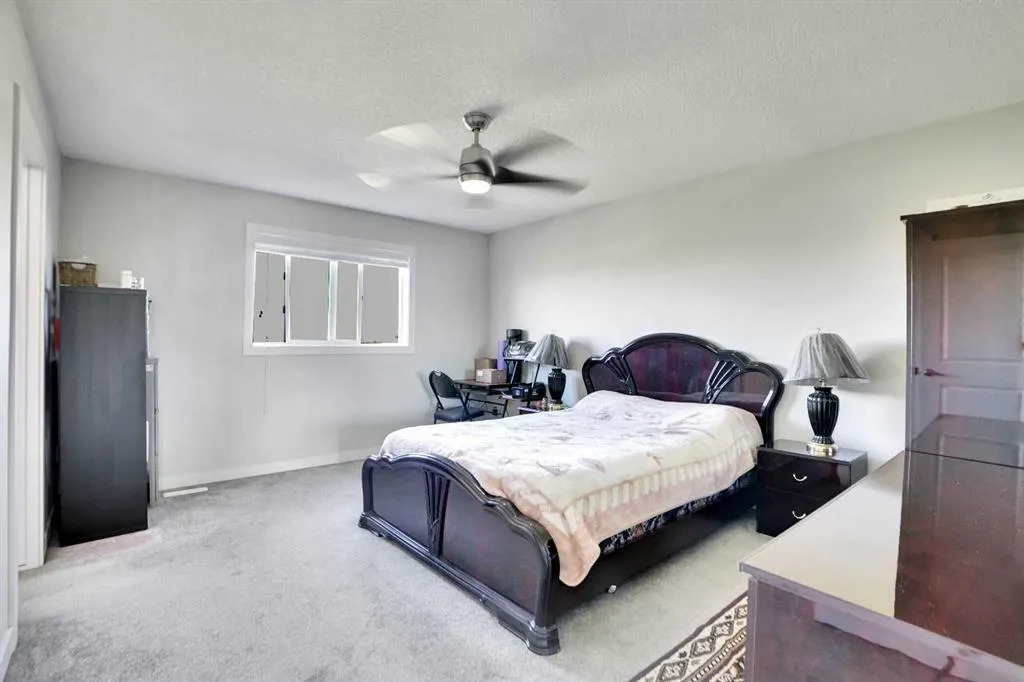 99 Savanna Way NE