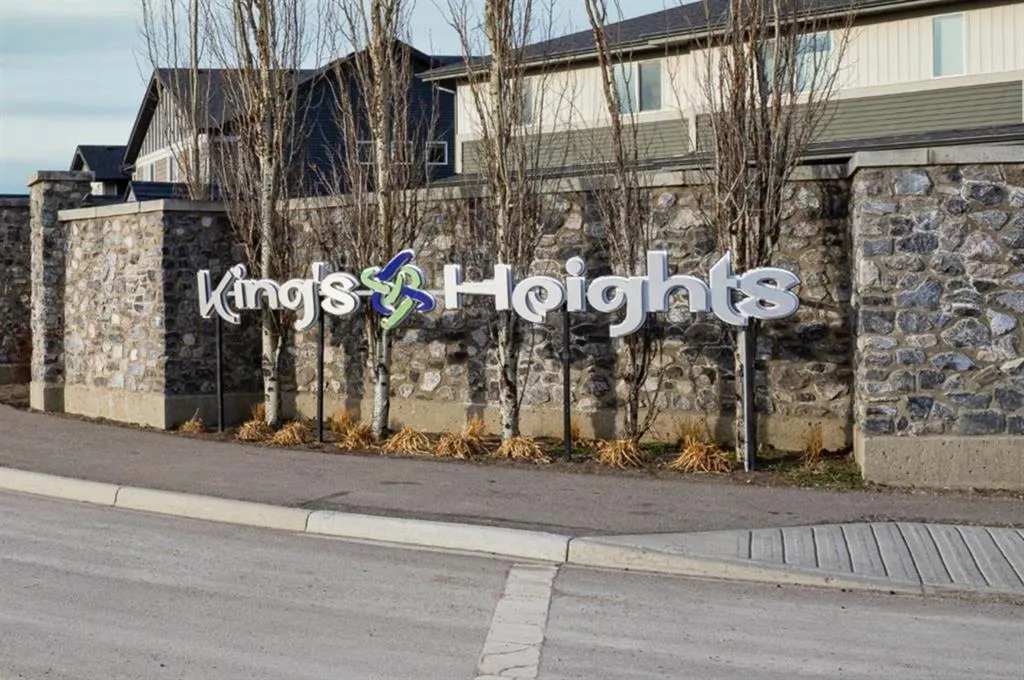 313 Kings Heights Drive SE
