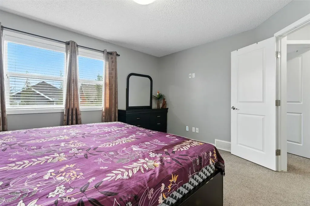 313 Kings Heights Drive SE