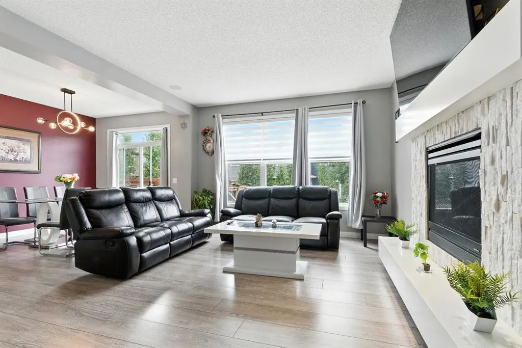313 Kings Heights Drive SE