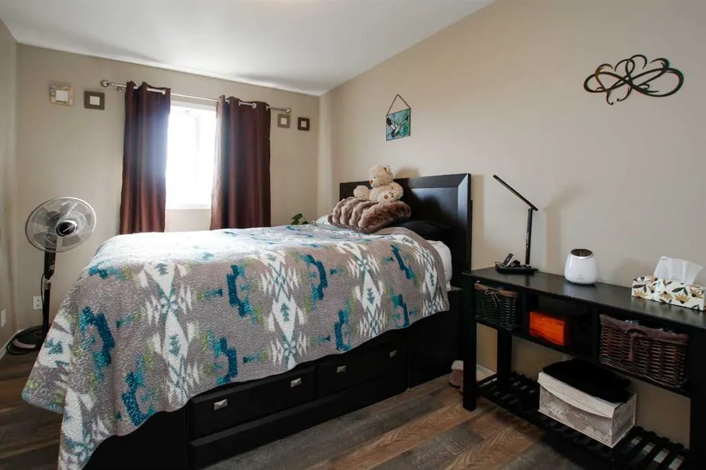 13 Kenny Close