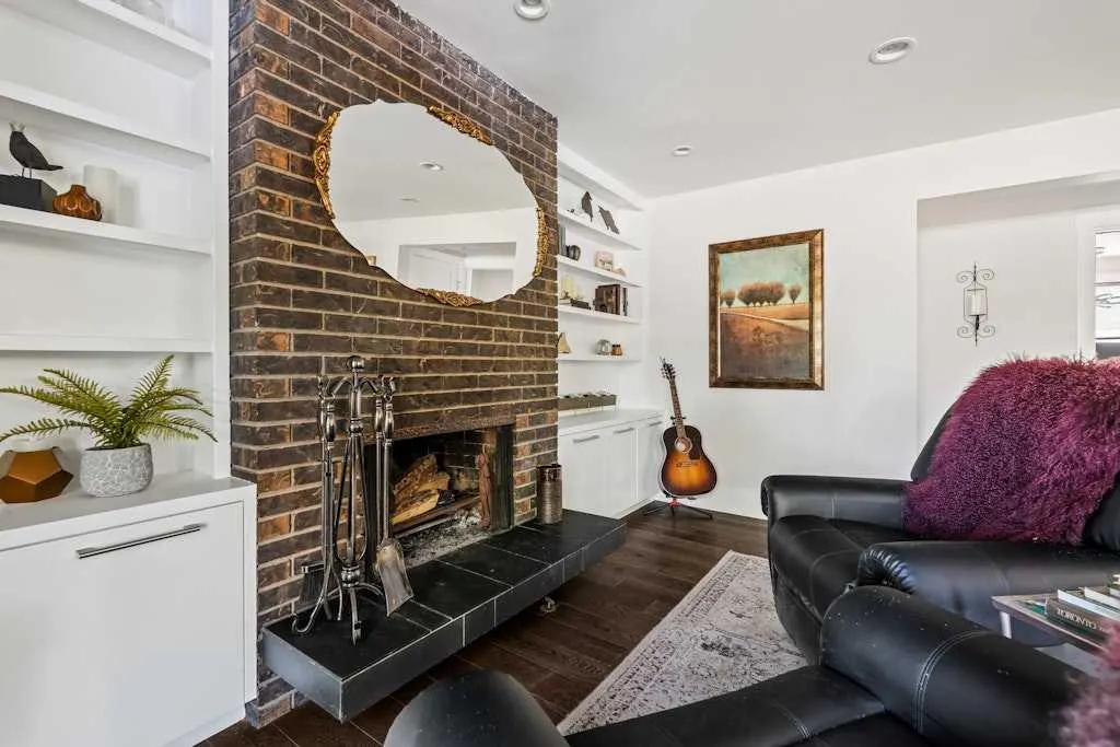 410 Elbow Park Lane SW