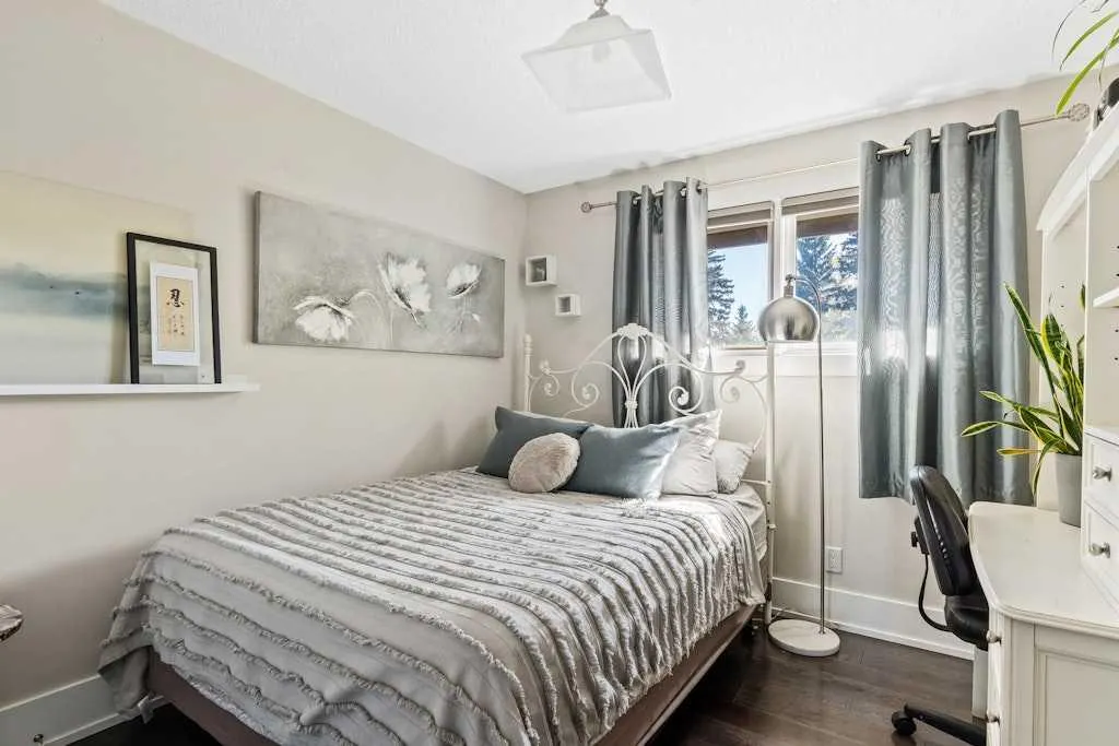 410 Elbow Park Lane SW