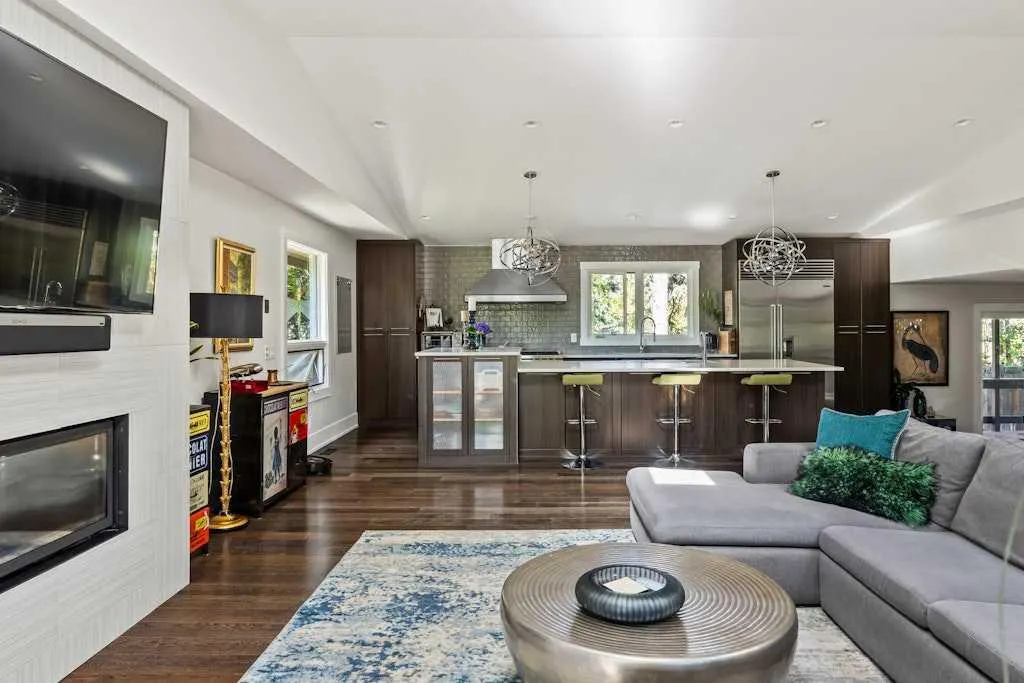 410 Elbow Park Lane SW