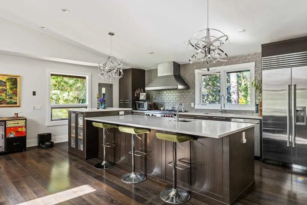 410 Elbow Park Lane SW