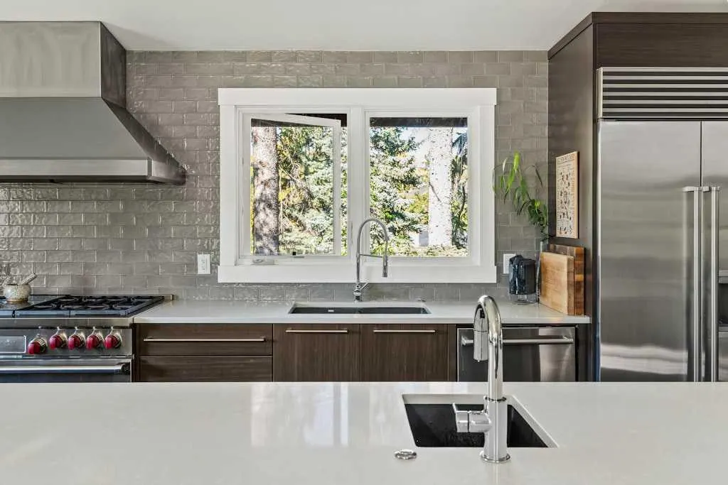 410 Elbow Park Lane SW