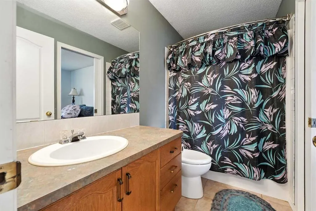 26 Bridlewood Way SW