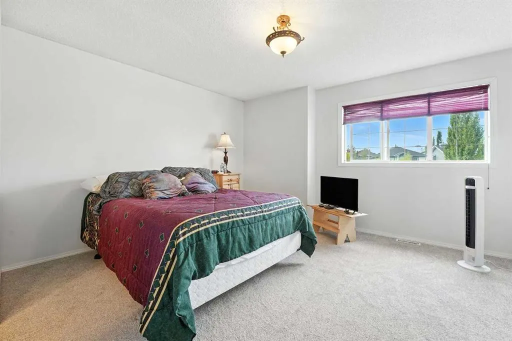 26 Bridlewood Way SW