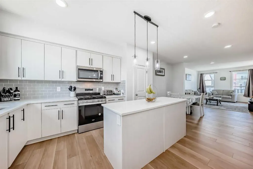 197 Belmont Drive SW